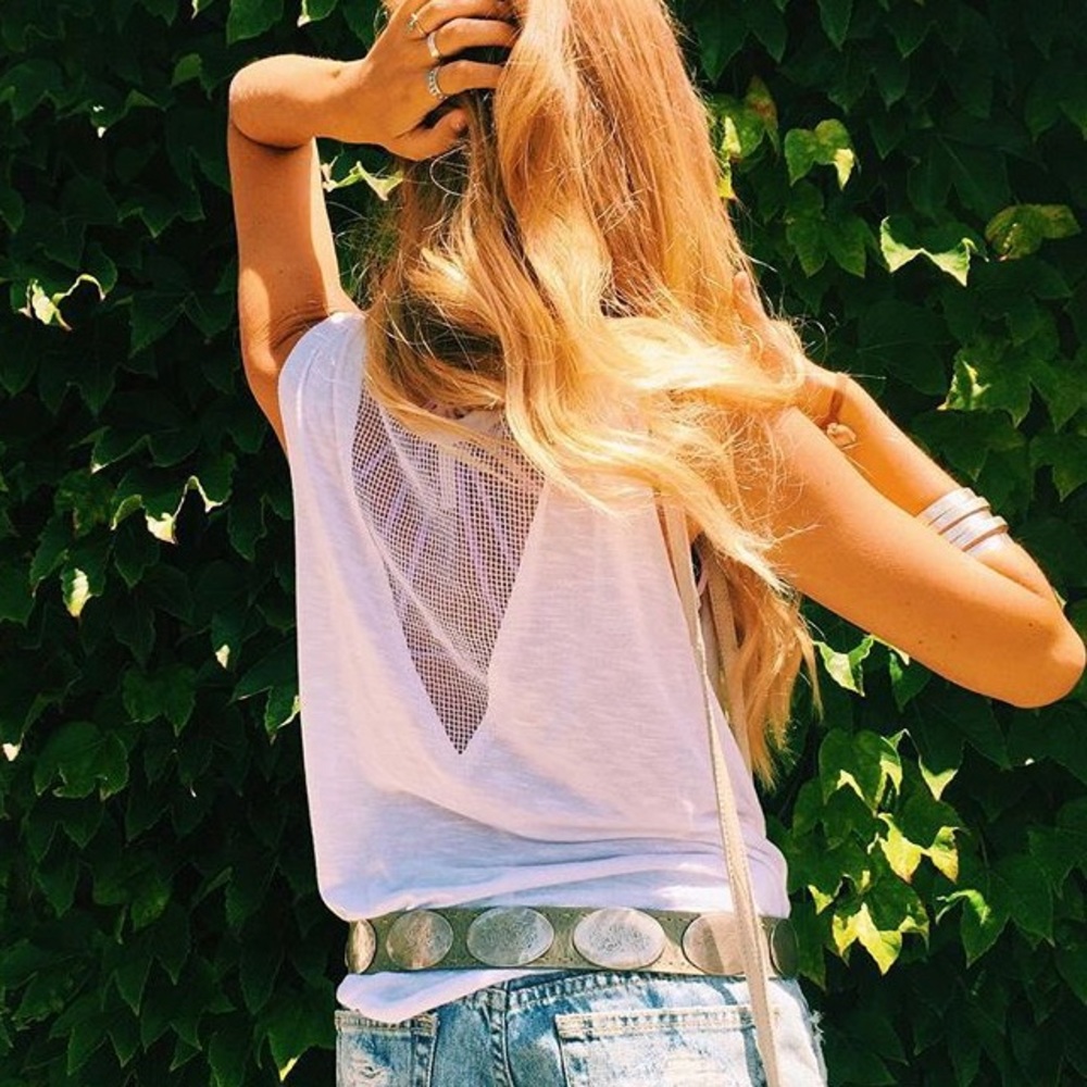 LF Mesh V-neck in White
